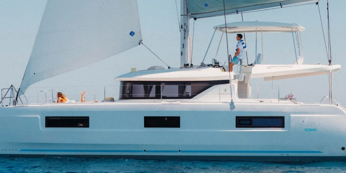 LAGOON-46-ICONIC-CATAMARANSBCN-30