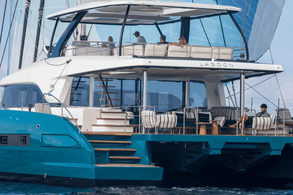 LAGOON-EIGTHY-2-CATAMARANSBCN_14