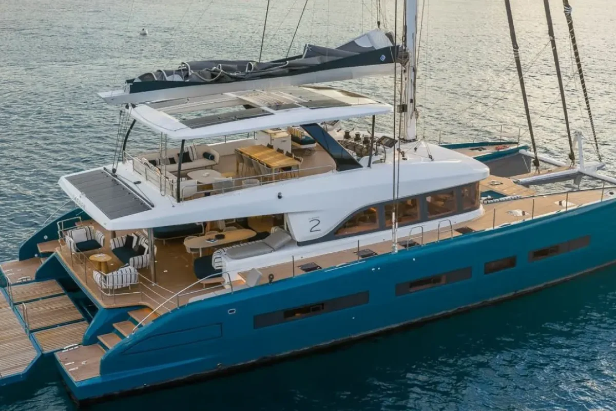 LAGOON-EIGTHY-2-CATAMARANSBCN_15.jpg