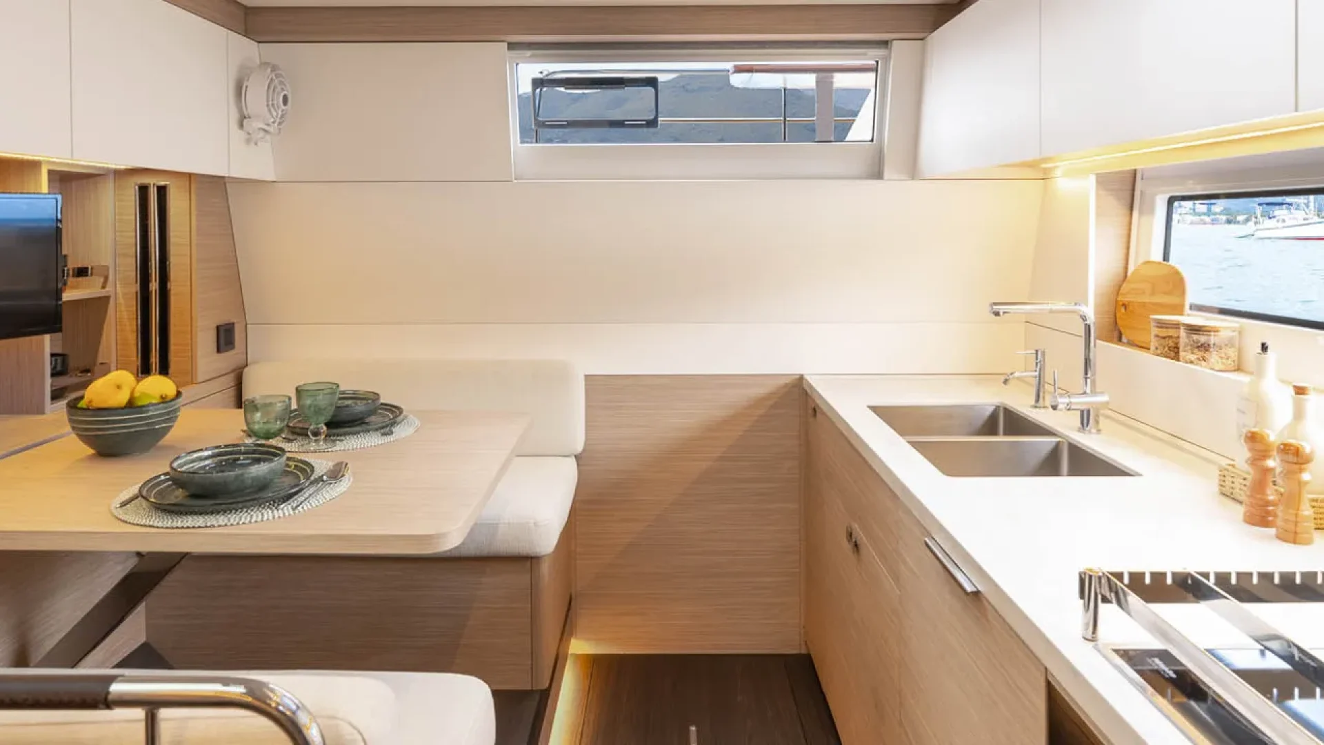 LAGOON60_CATAMARANSBCN_21